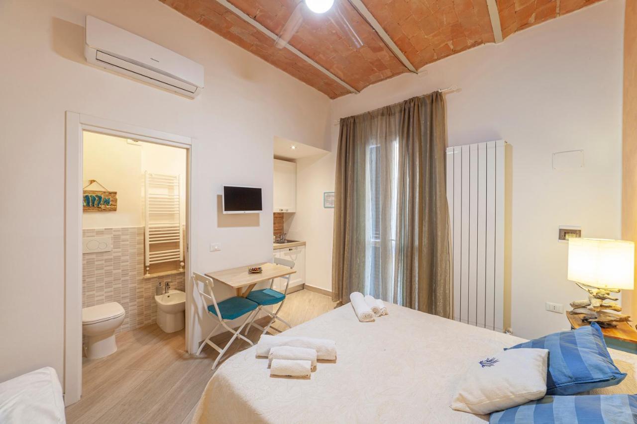 B&B Prima Dell'Elba Пьомбино Экстерьер фото